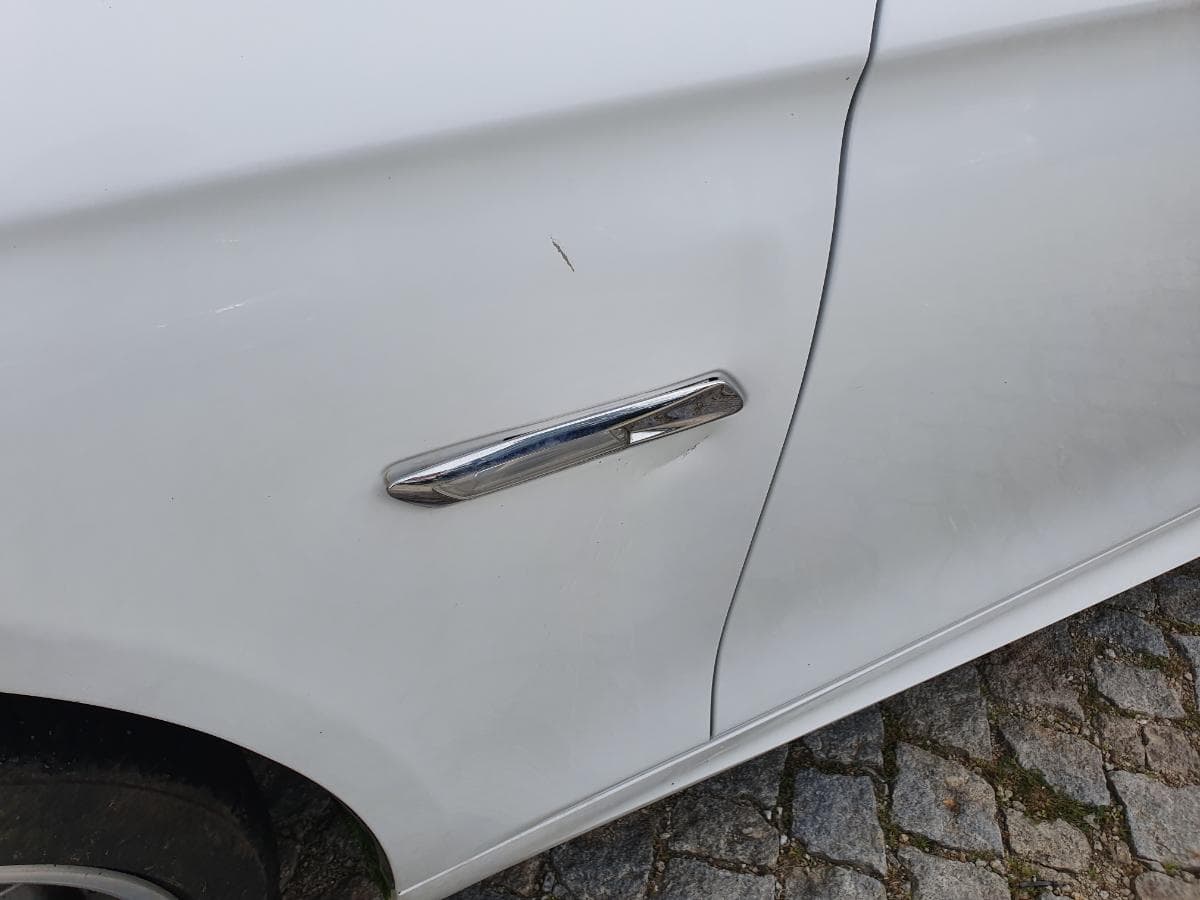 BMW 520D Touring · Ano 2011 — image 16