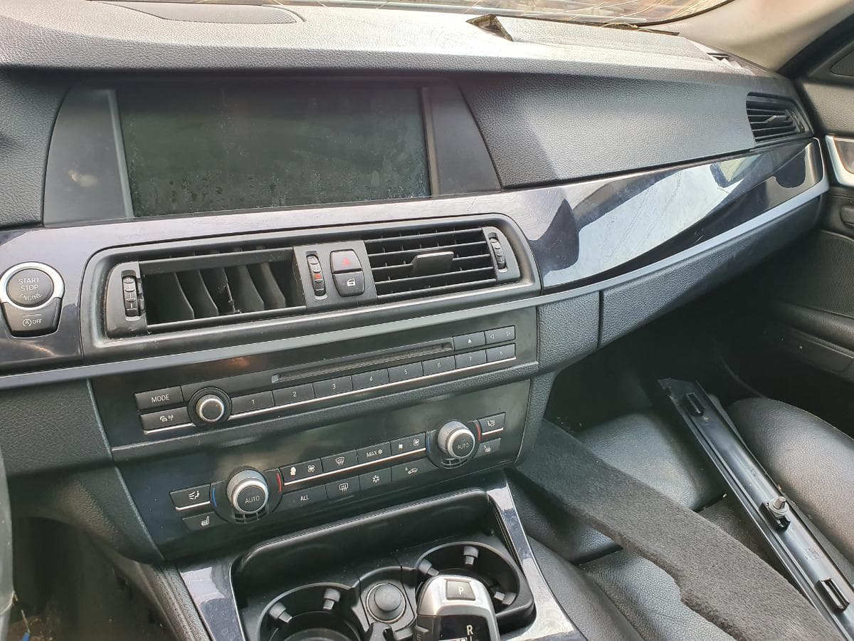 BMW 520D Touring · Ano 2011 — image 27
