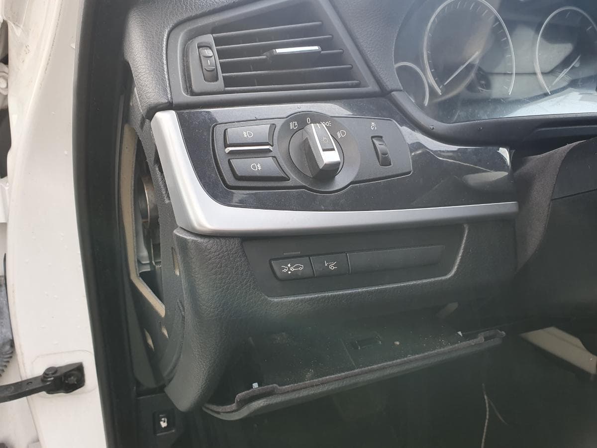 BMW 520D Touring · Ano 2011 — image 31