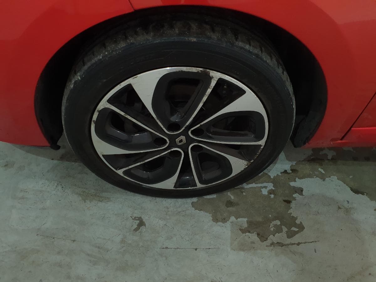 Renault Mégane 1.5 DCI · Ano 2015 — image 16