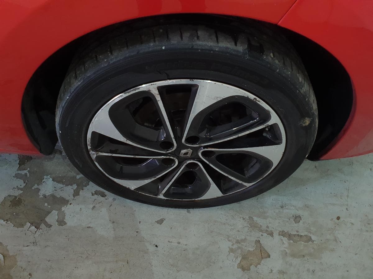 Renault Mégane 1.5 DCI · Ano 2015 — image 18