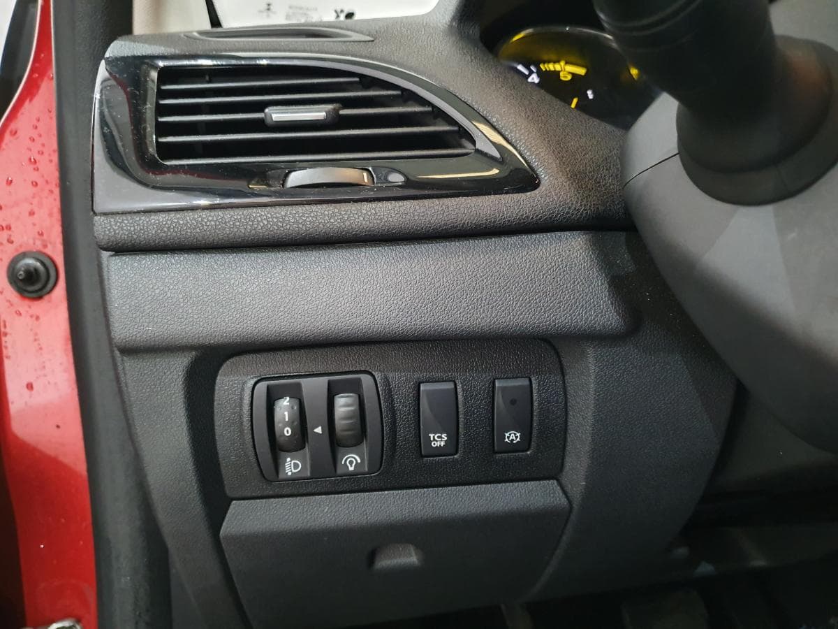 Renault Mégane 1.5 DCI · Ano 2015 — image 30