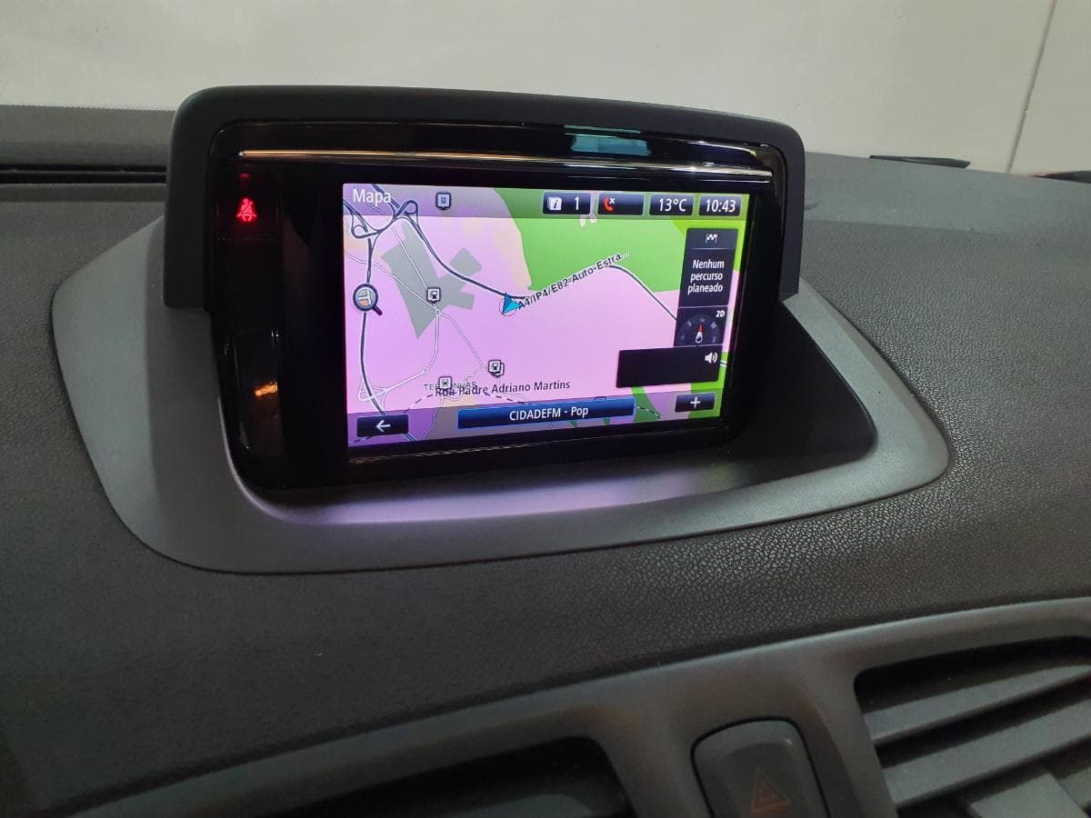 Renault Mégane 1.5 DCI · Ano 2015 — image 31