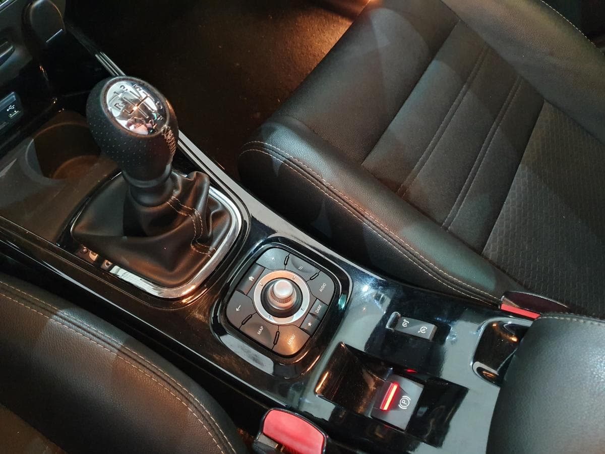 Renault Mégane 1.5 DCI · Ano 2015 — image 33