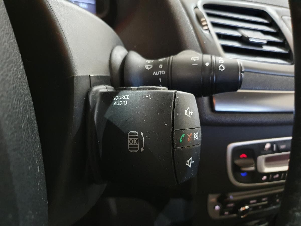Renault Mégane 1.5 DCI · Ano 2014 — imagen 18