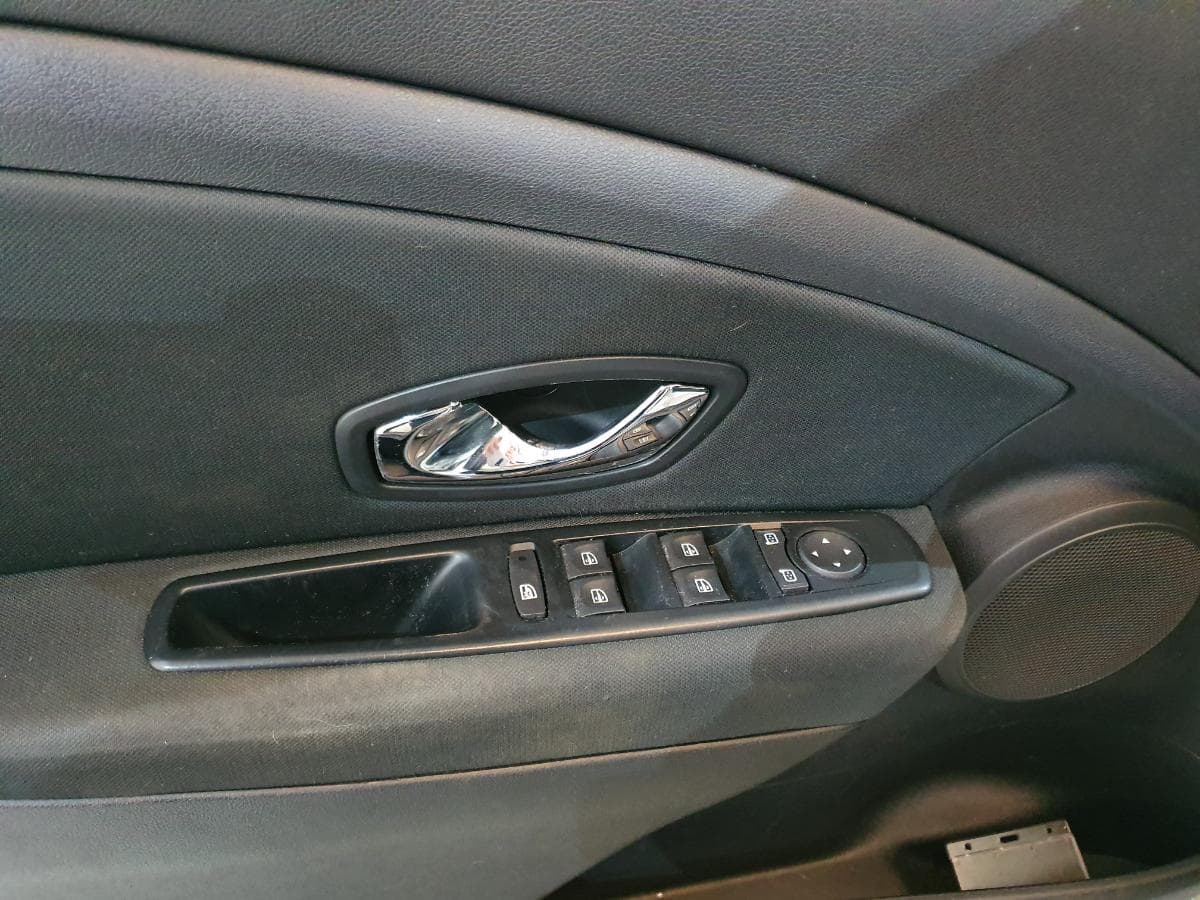 Renault Mégane 1.5 DCI · Ano 2014 — imagen 29