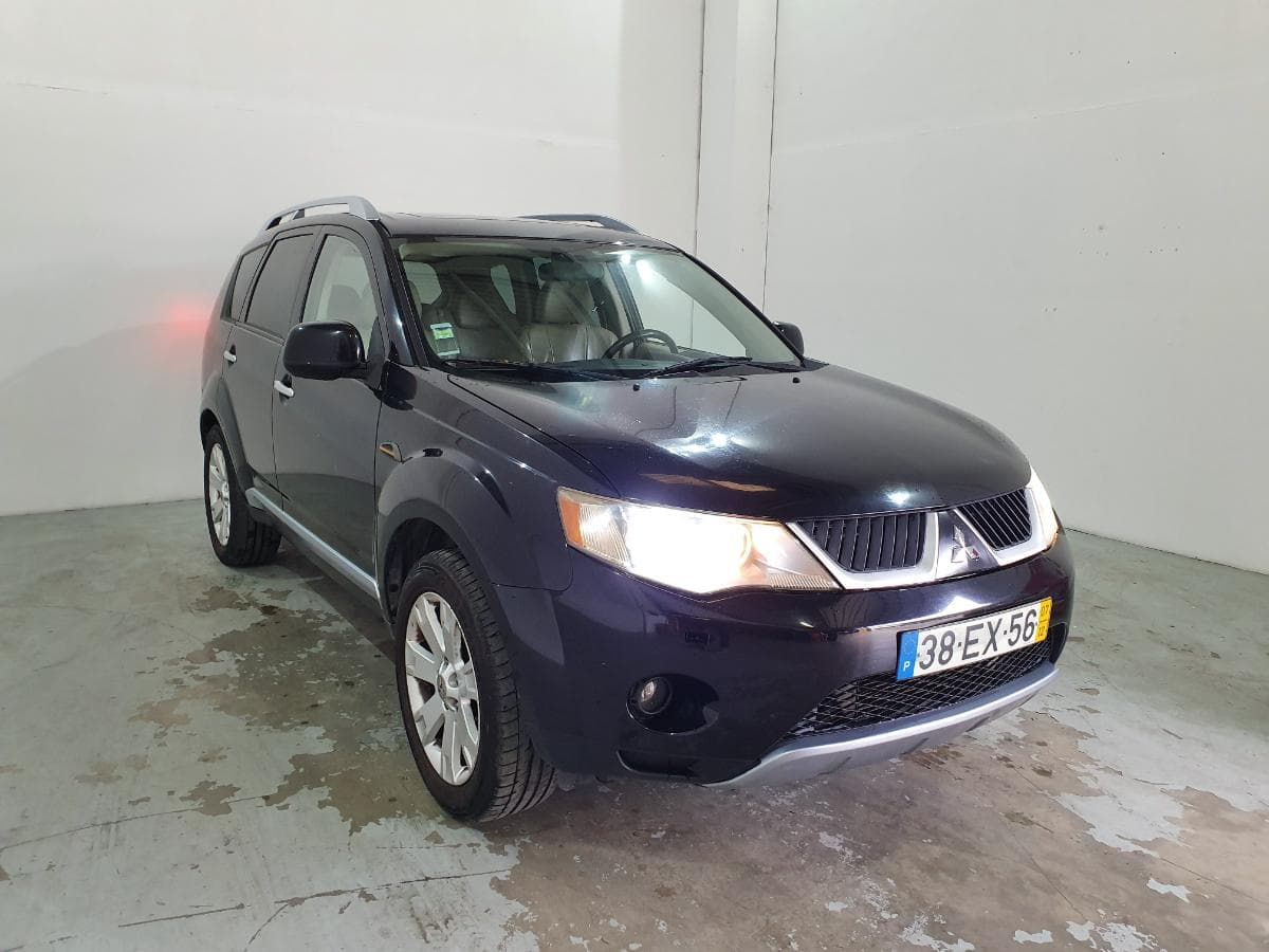 Mitsubishi Outlander 2.0 DI-D · Ano 2007 — imagen 2