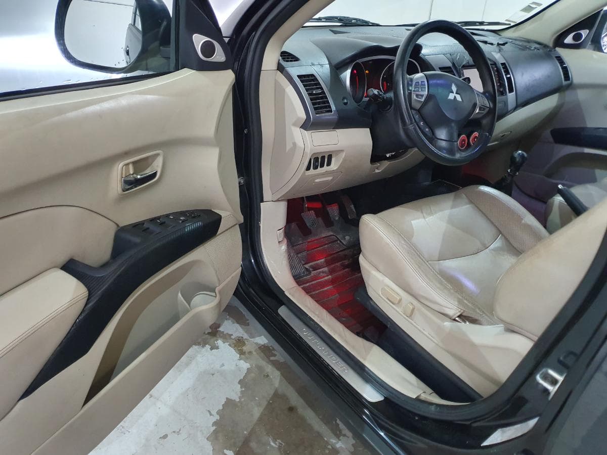 Mitsubishi Outlander 2.0 DI-D · Ano 2007 — imagen 21