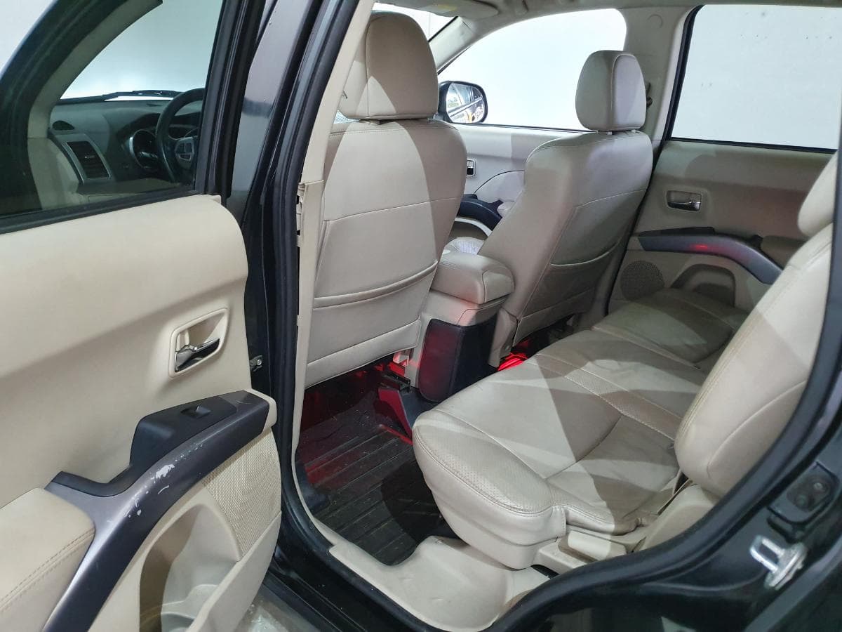 Mitsubishi Outlander 2.0 DI-D · Ano 2007 — imagen 25
