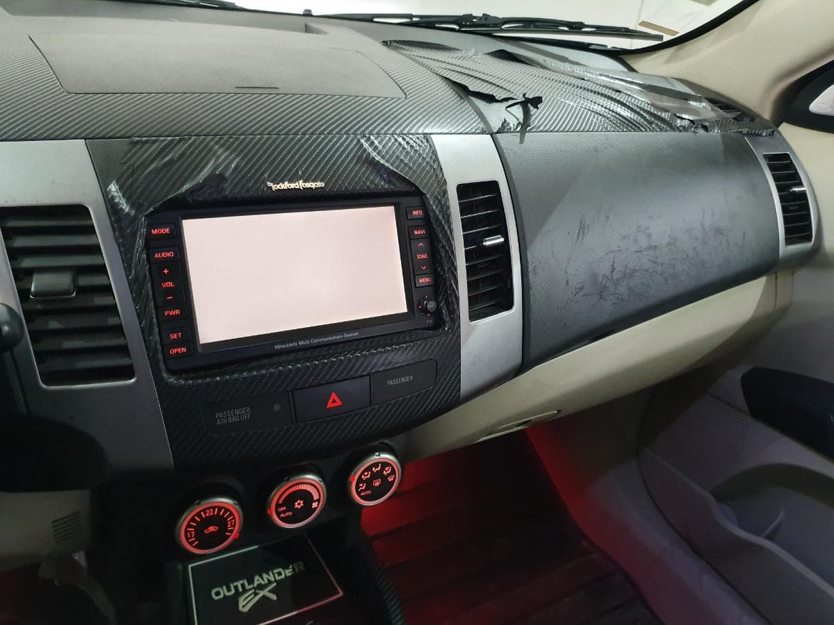 Mitsubishi Outlander 2.0 DI-D · Ano 2007 — imagen 38