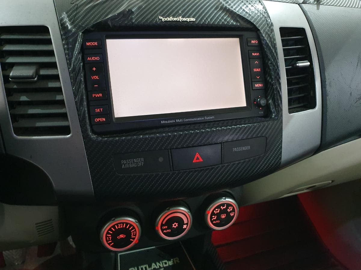 Mitsubishi Outlander 2.0 DI-D · Ano 2007 — imagen 39