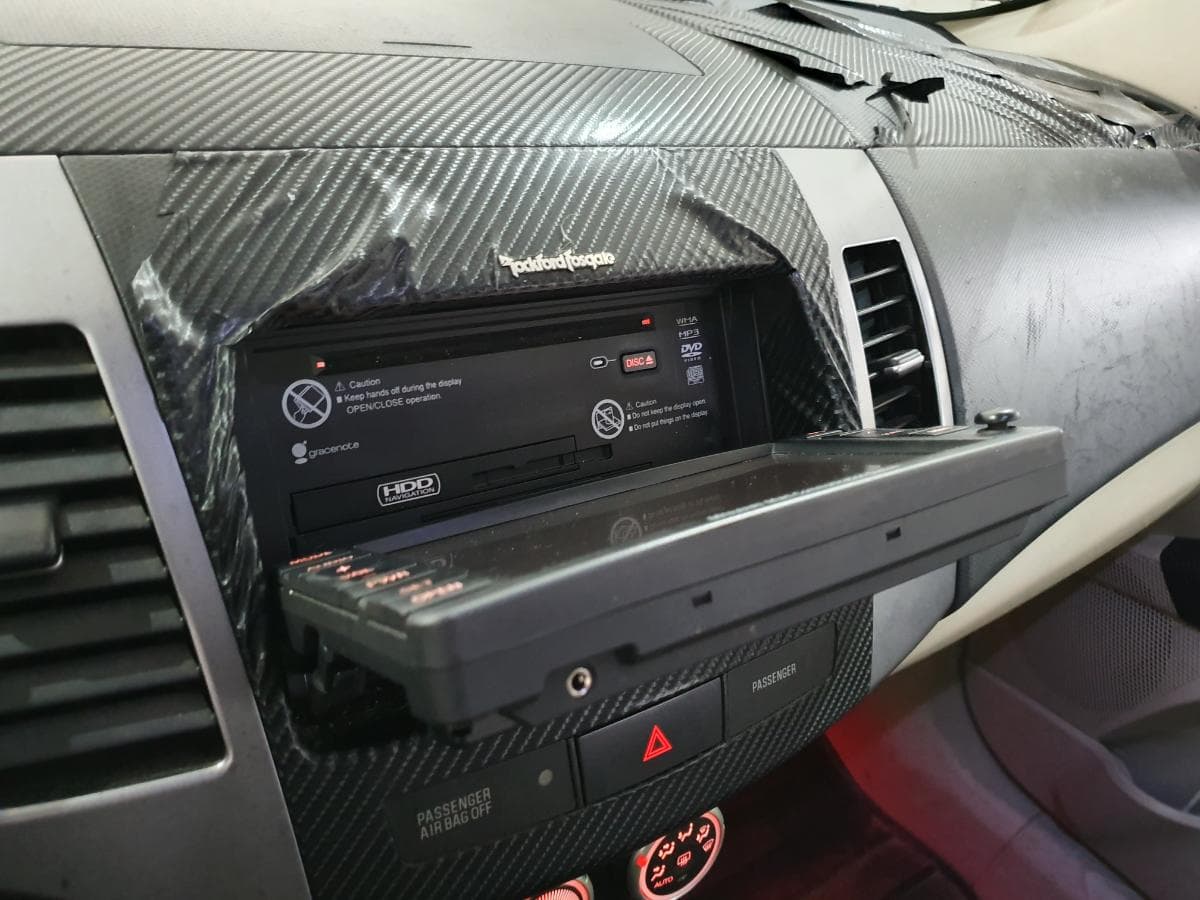 Mitsubishi Outlander 2.0 DI-D · Ano 2007 — imagen 41