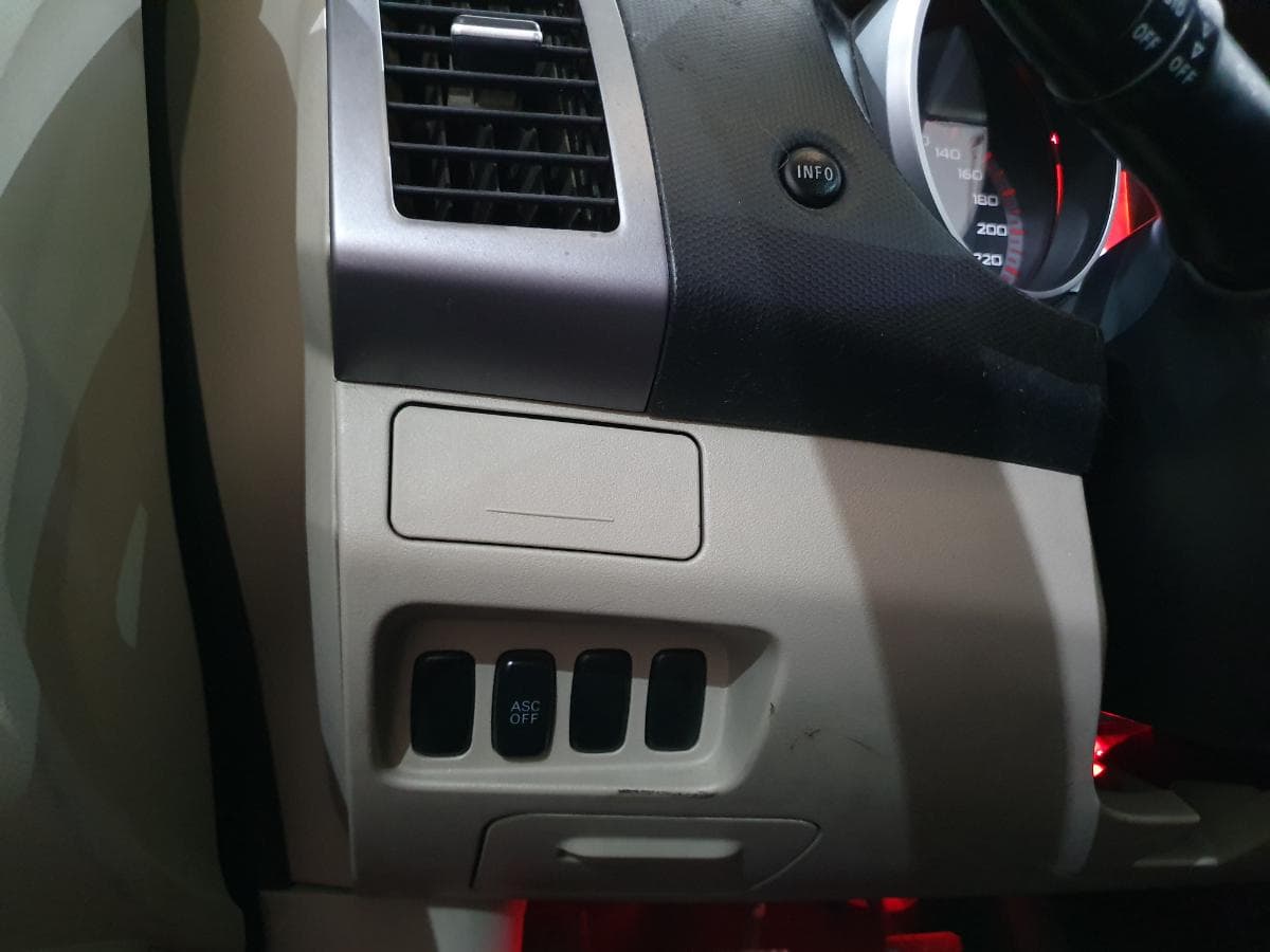Mitsubishi Outlander 2.0 DI-D · Ano 2007 — imagen 45