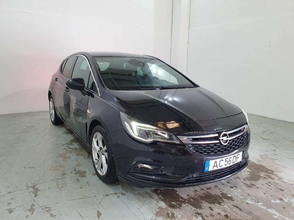 Opel Astra 1.4 Turbo · Ano 2017 — image 7