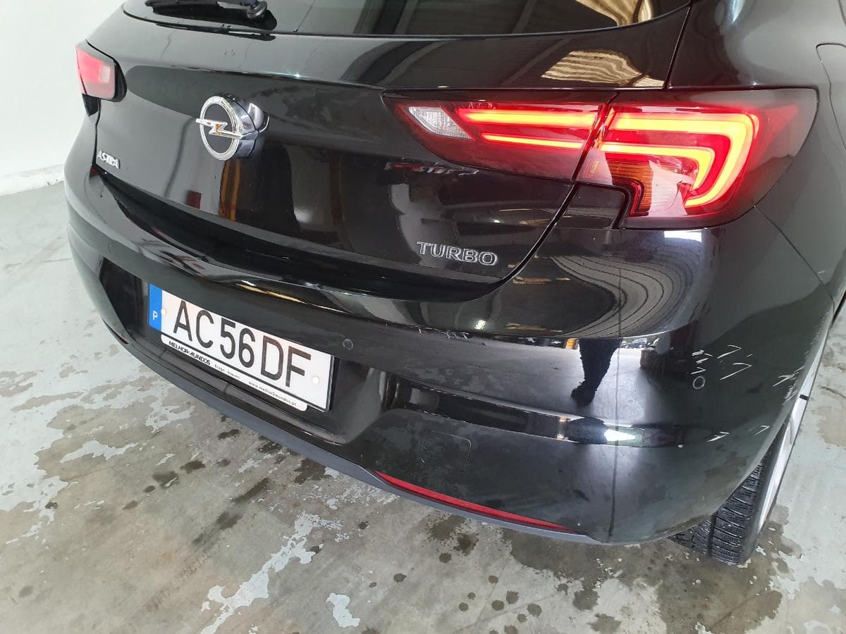 Opel Astra 1.4 Turbo · Ano 2017 — image 12