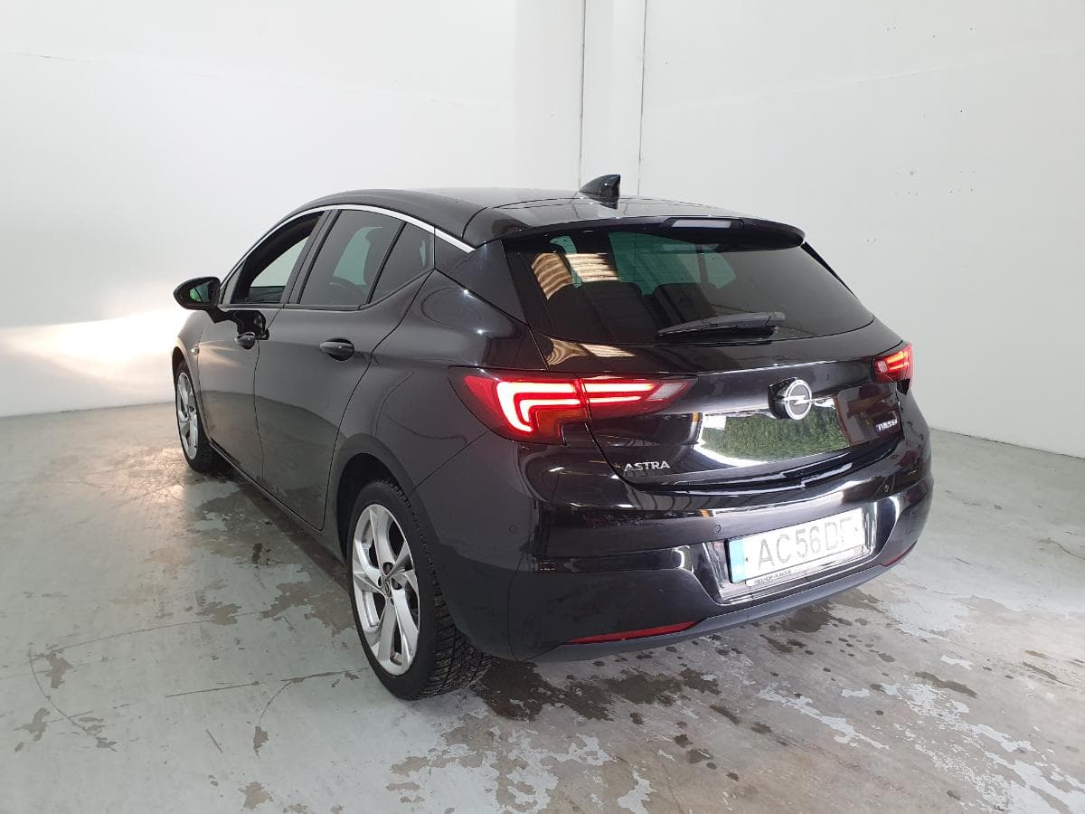 Opel Astra 1.4 Turbo · Ano 2017 — image 13