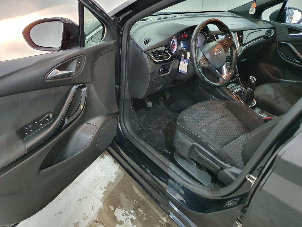 Opel Astra 1.4 Turbo · Ano 2017 — image 22