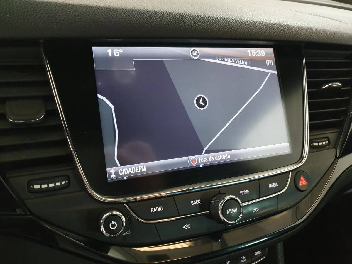 Opel Astra 1.4 Turbo · Ano 2017 — image 37