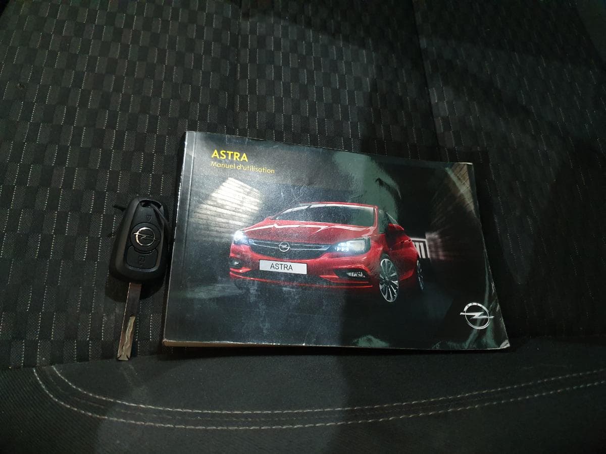 Opel Astra 1.4 Turbo · Ano 2017 — image 46