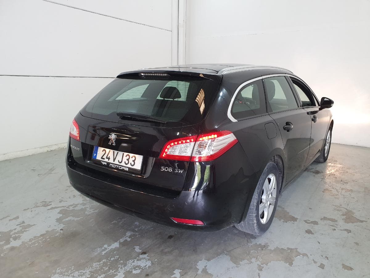 Peugeot 508 SW 1.6 HDI · Ano 2014 — imagen 11