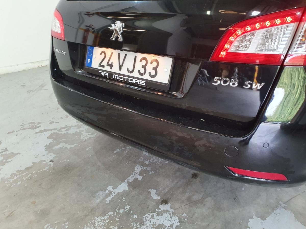 Peugeot 508 SW 1.6 HDI · Ano 2014 — imagen 10