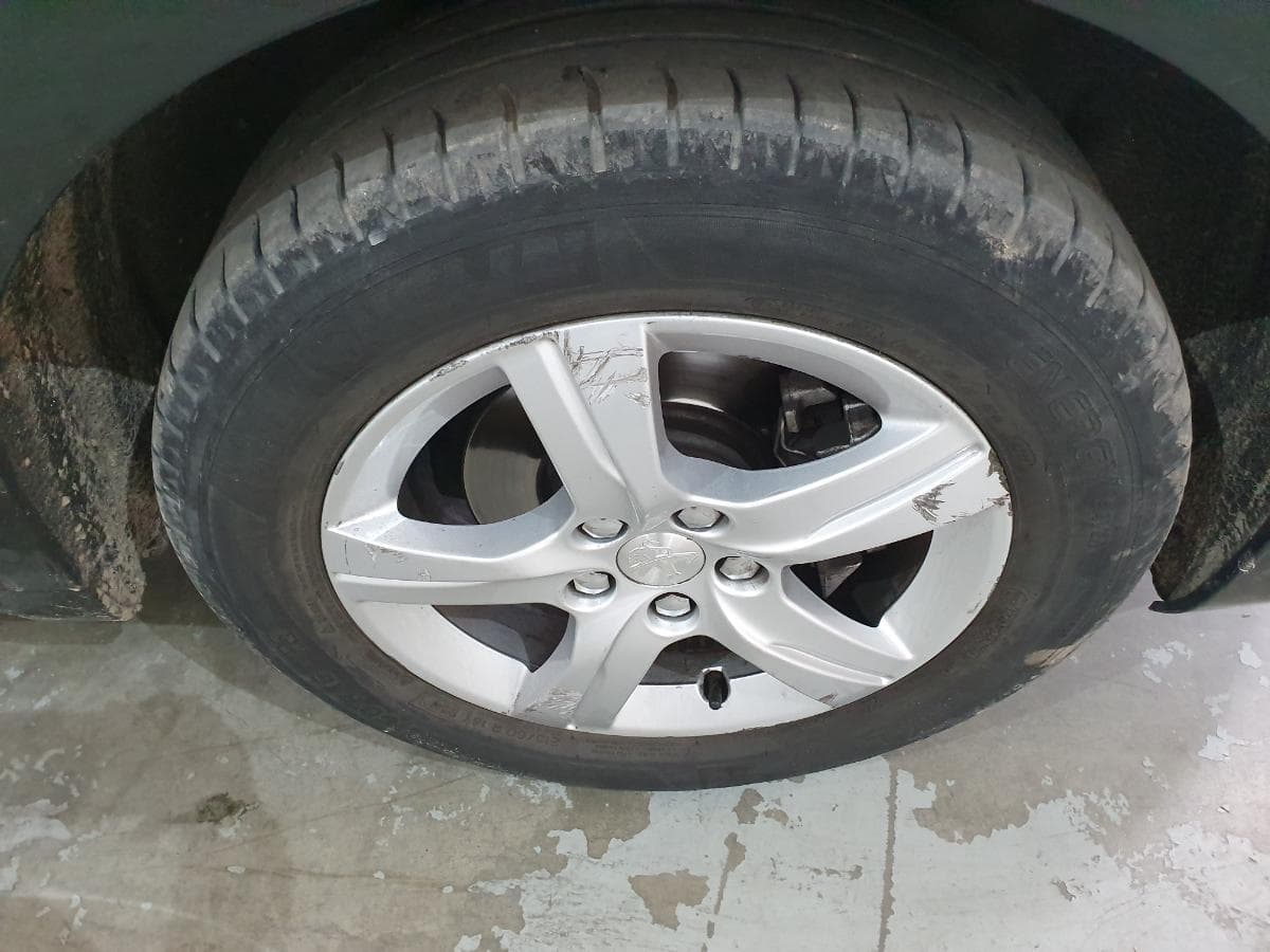 Peugeot 508 SW 1.6 HDI · Ano 2014 — imagen 15