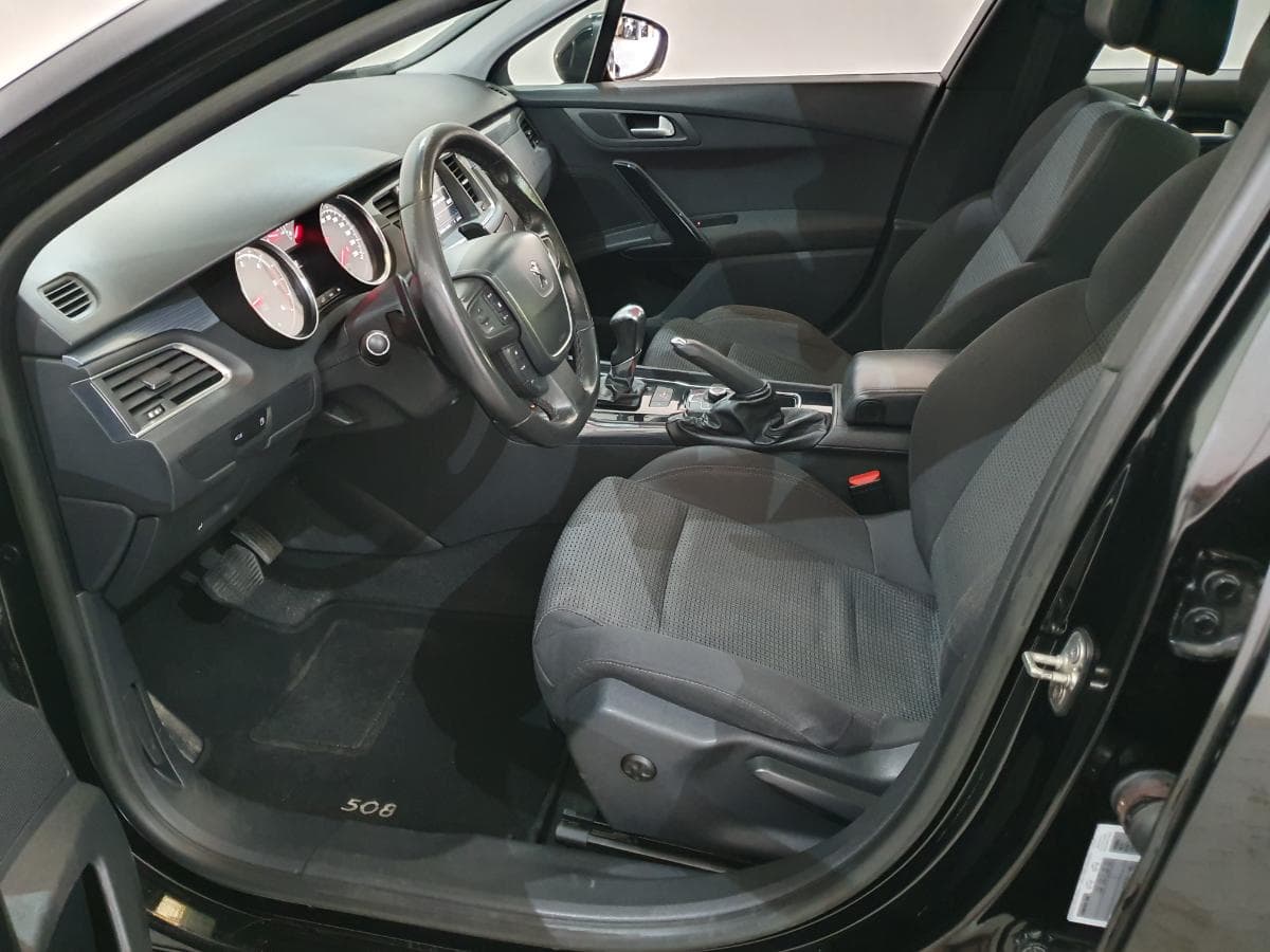 Peugeot 508 SW 1.6 HDI · Ano 2014 — imagen 26