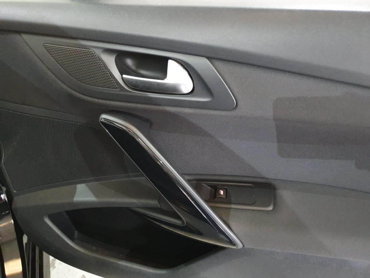 Peugeot 508 SW 1.6 HDI · Ano 2014 — imagen 31
