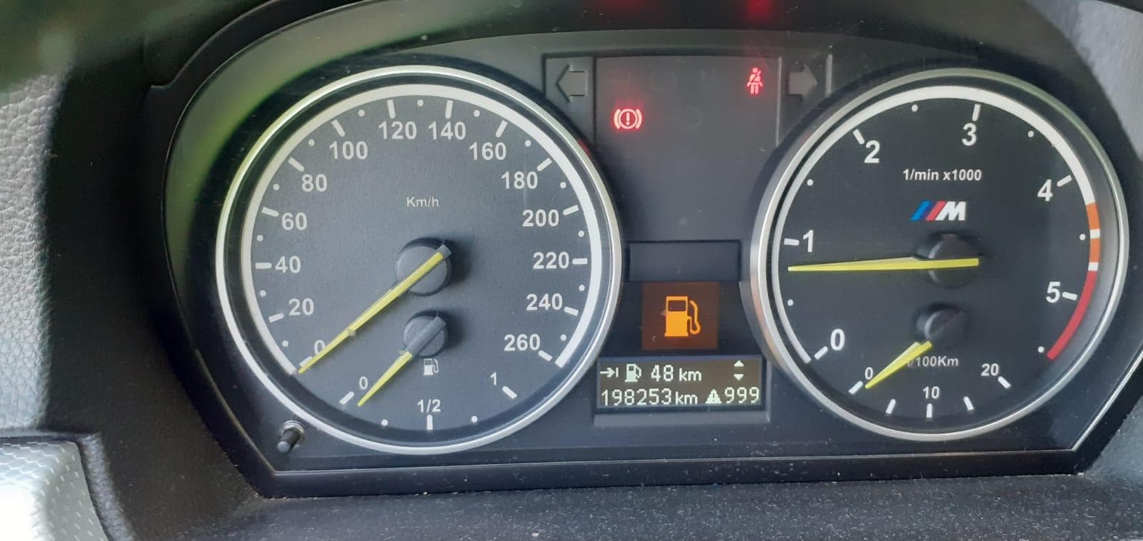 BMW 320D · Ano 2009 — imagen 10