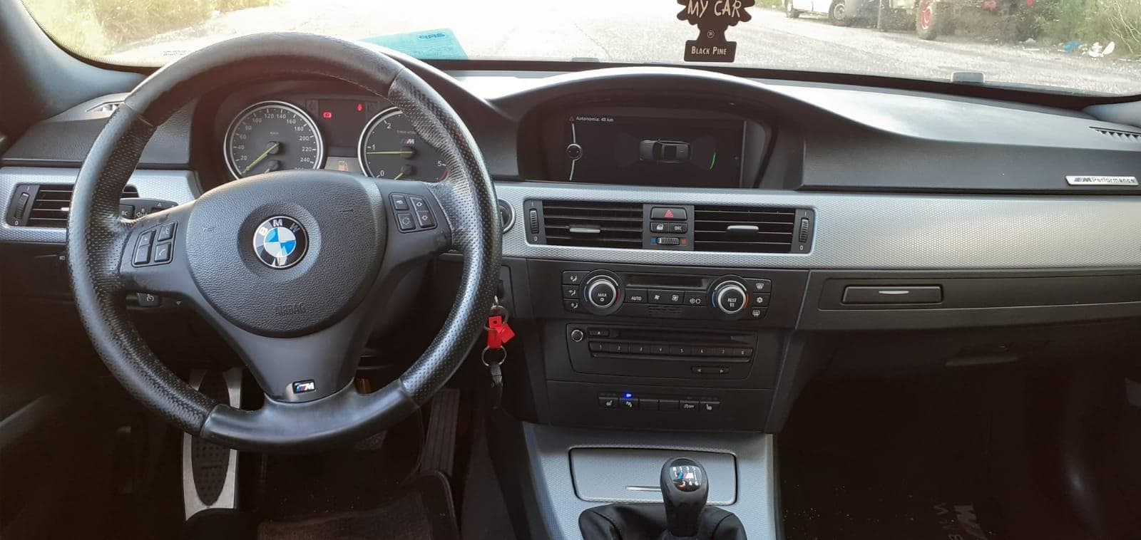 BMW 320D · Ano 2009 — imagen 9