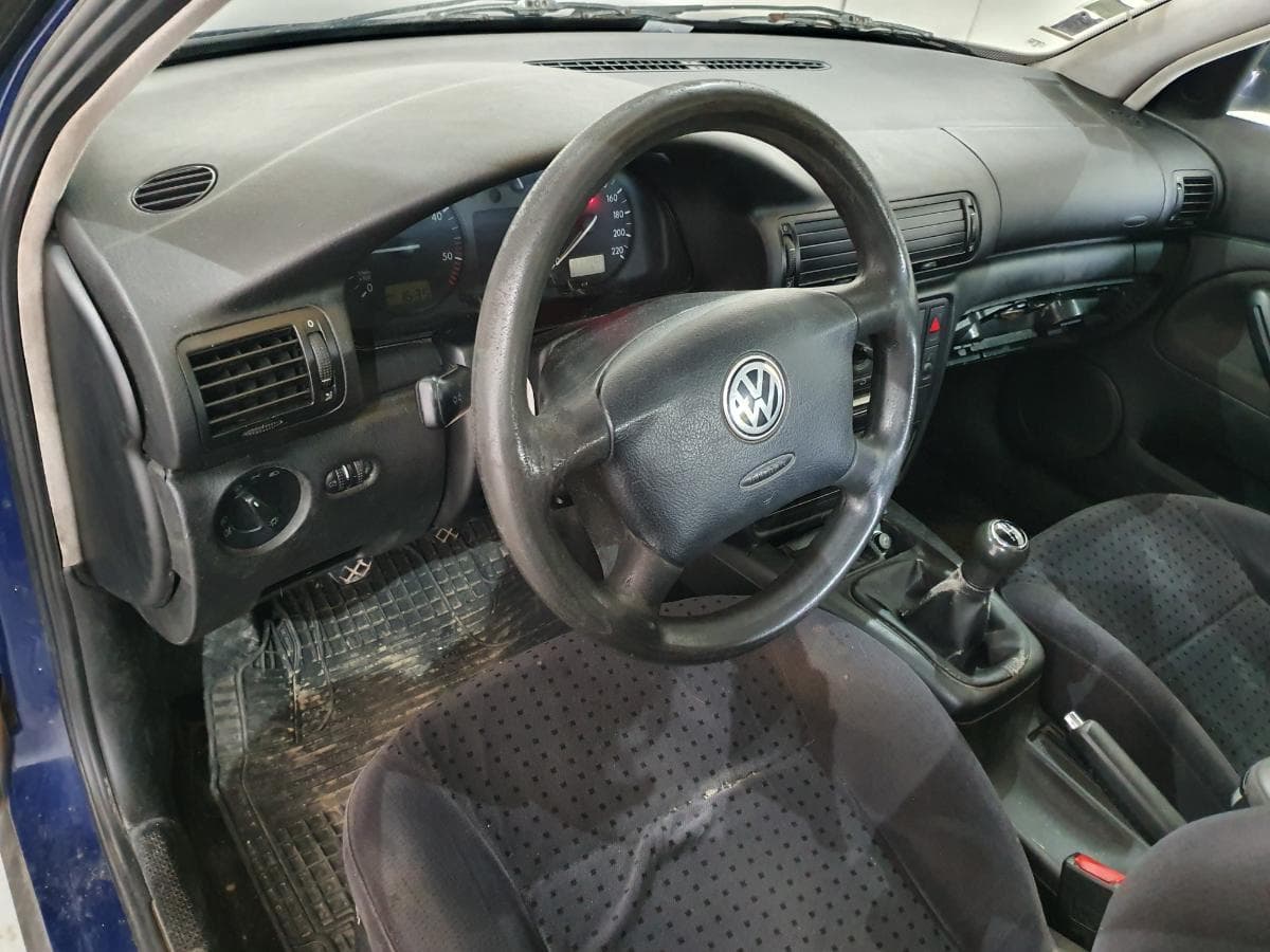 Volkswagen Passat 1.9 TDI · Ano 1997 — image 22