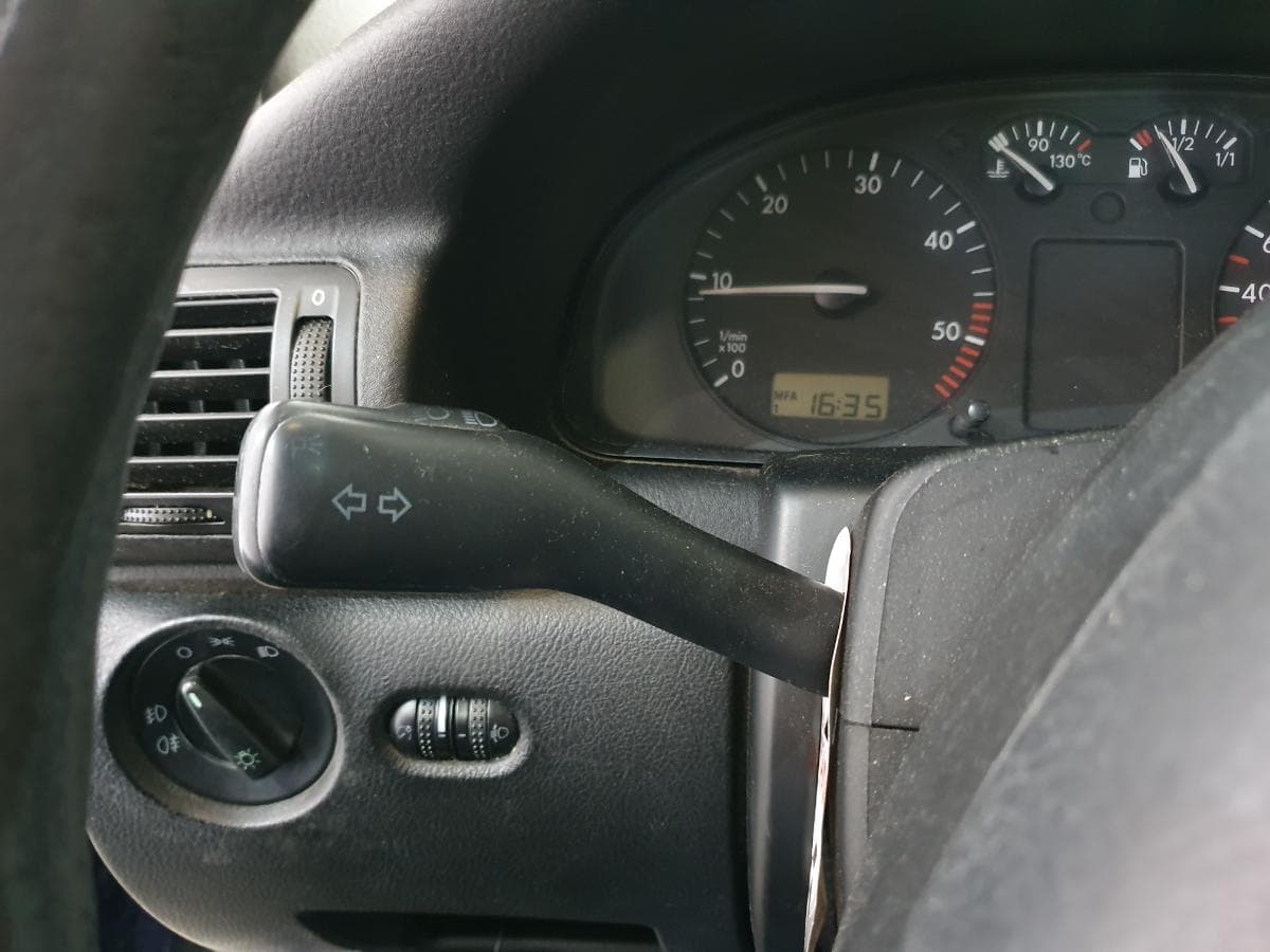 Volkswagen Passat 1.9 TDI · Ano 1997 — image 23