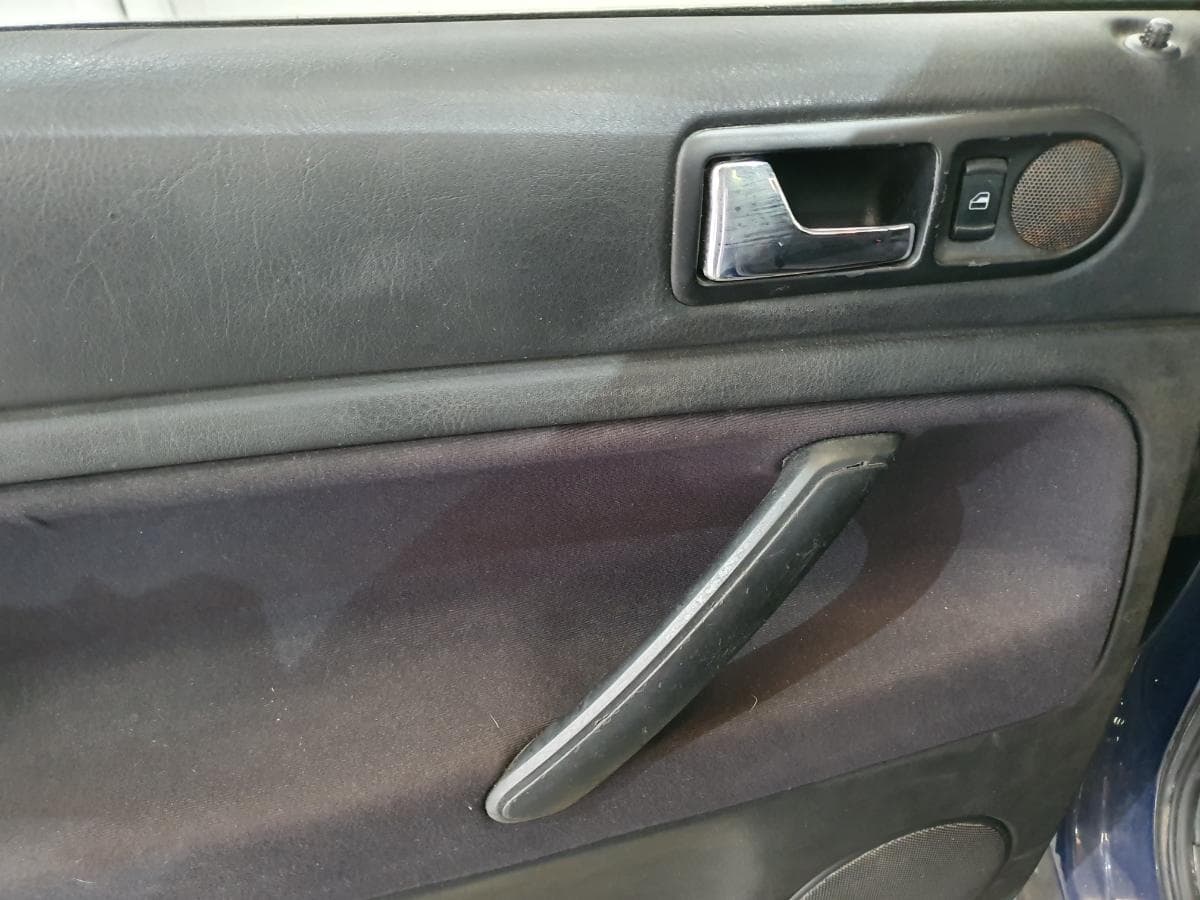 Volkswagen Passat 1.9 TDI · Ano 1997 — image 37