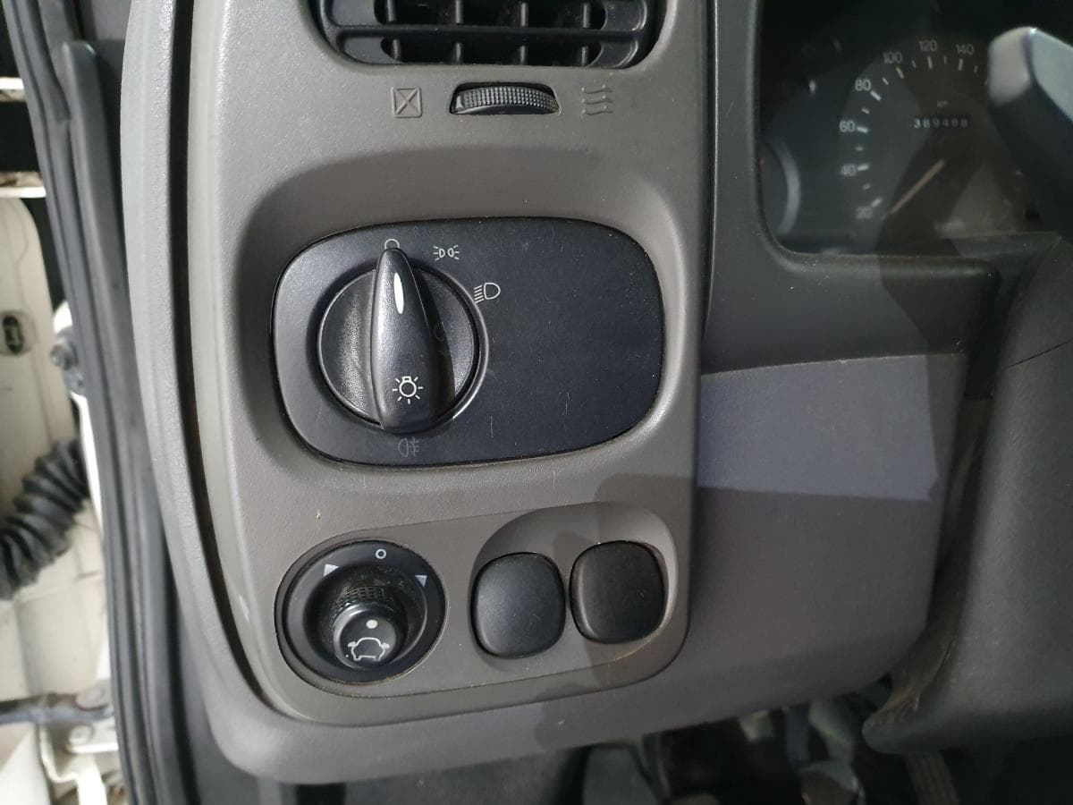 Ford Transit 2.0 DI · Ano 2002 — imagen 28