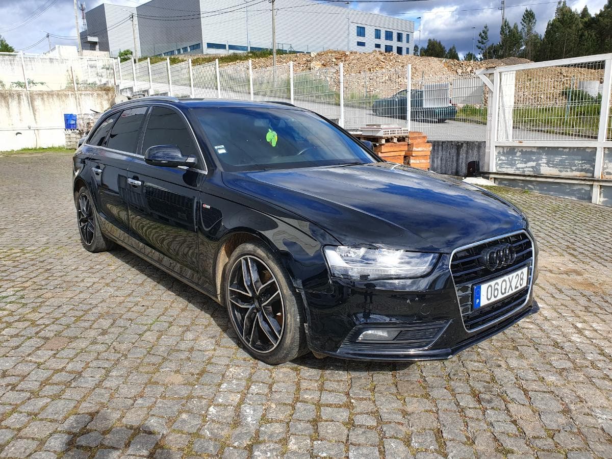Audi A4 2.0 TDI · Ano 2012 — image 1