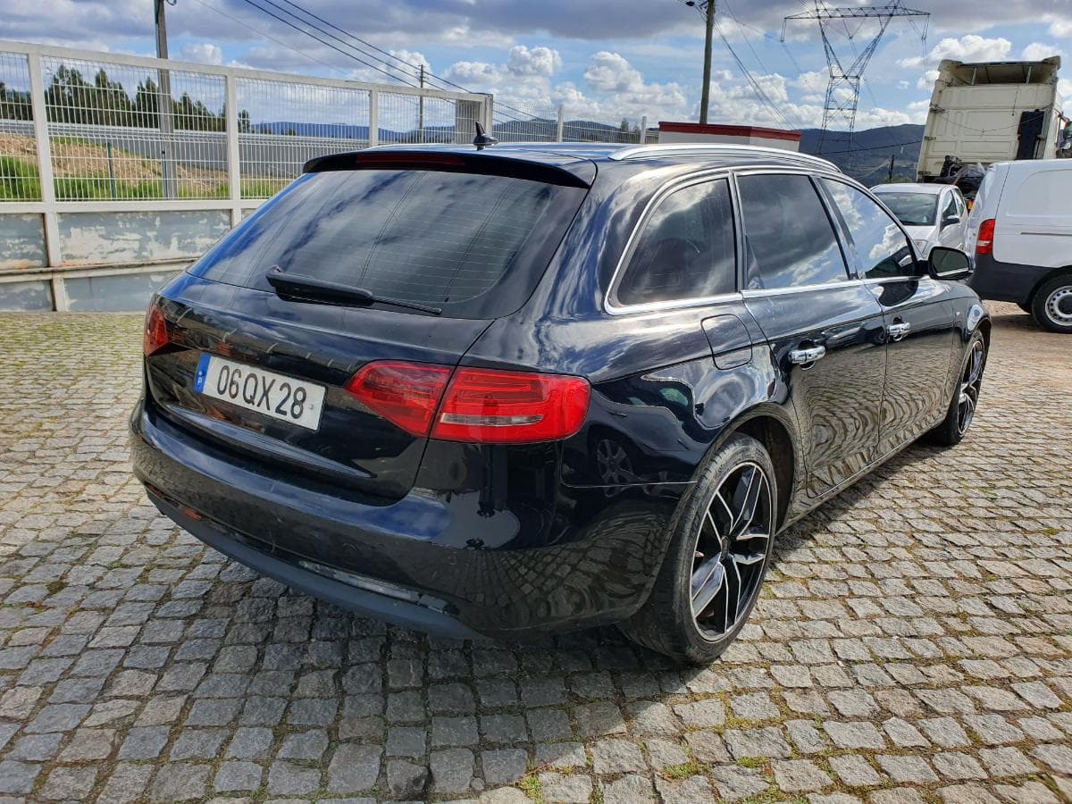 Audi A4 2.0 TDI · Ano 2012 — image 7