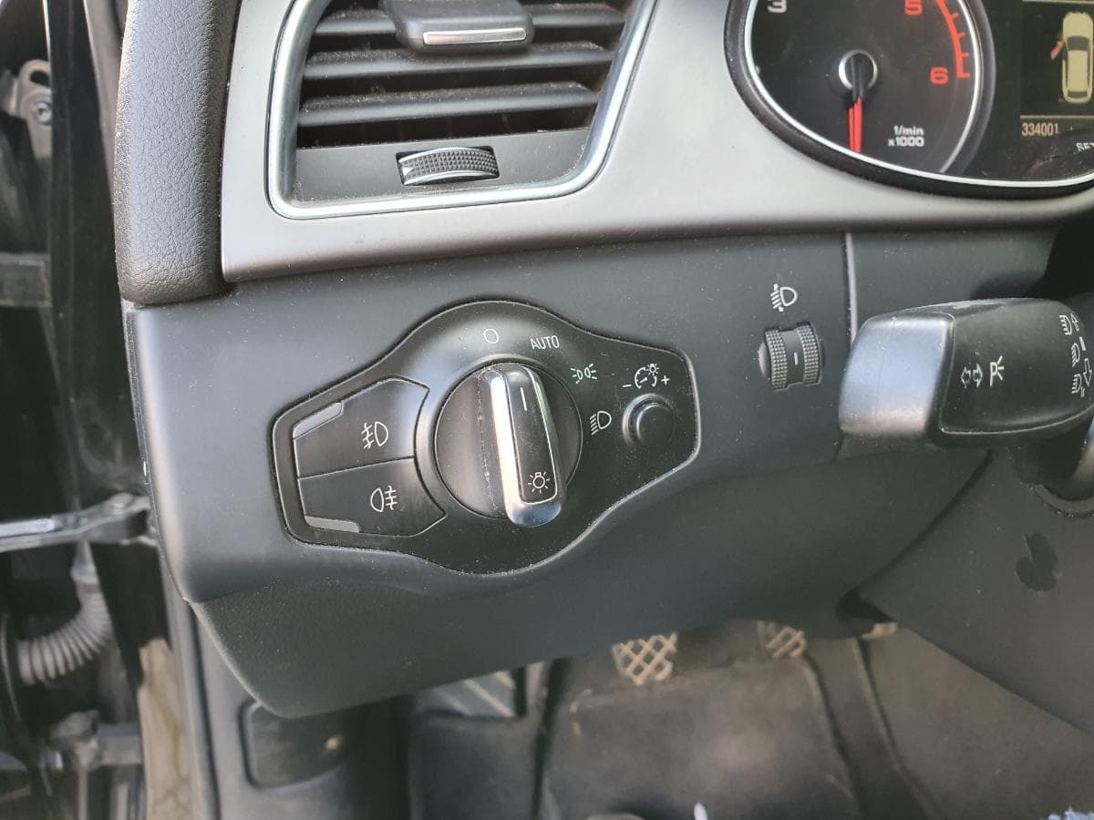 Audi A4 2.0 TDI · Ano 2012 — image 28