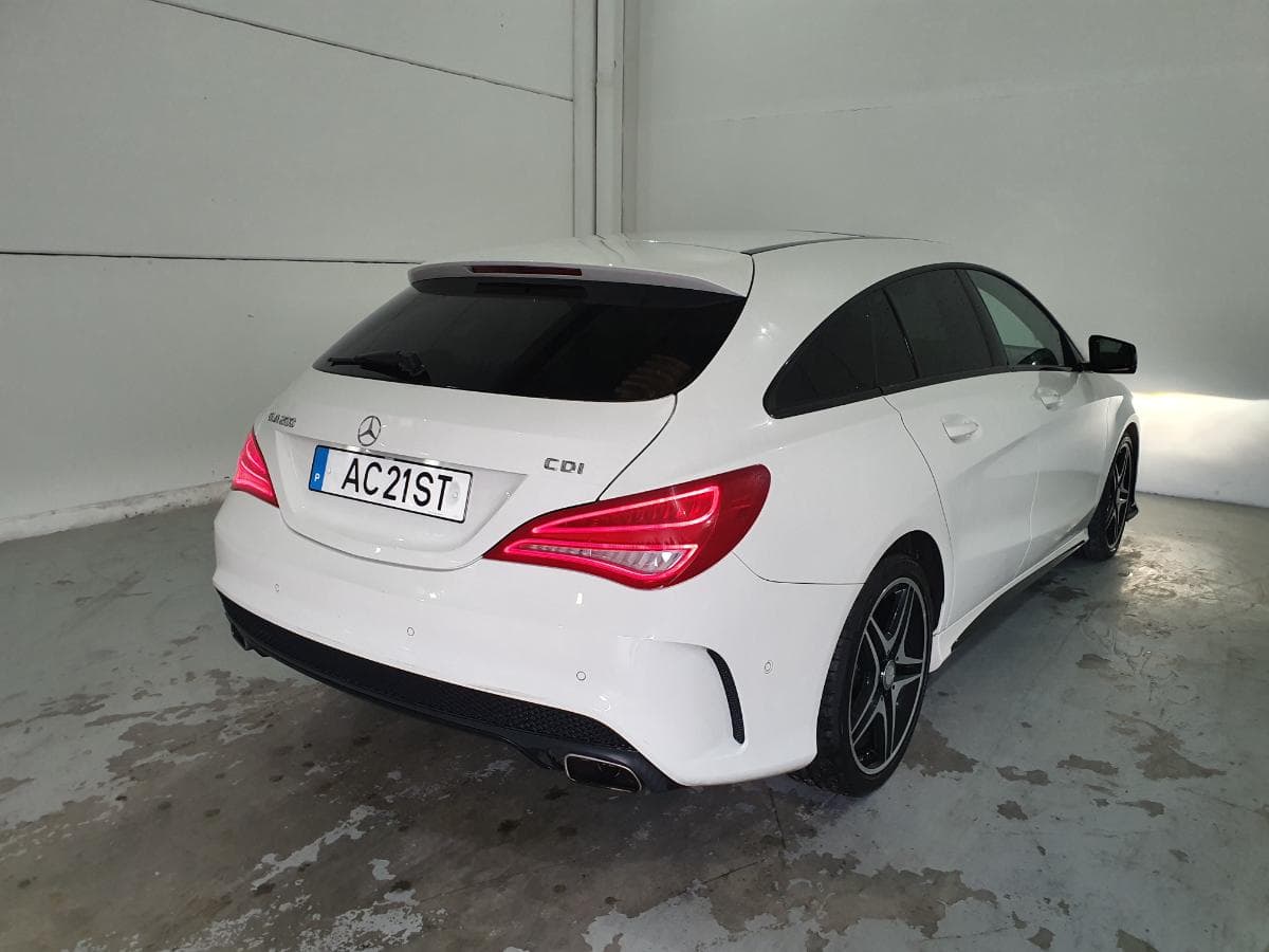 Mercedes-Benz CLA 200 CDI KIT AMG · Ano 2015 — image 7