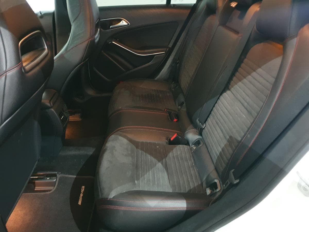 Mercedes-Benz CLA 200 CDI KIT AMG · Ano 2015 — image 23