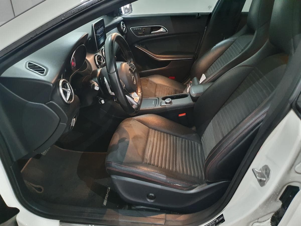 Mercedes-Benz CLA 200 CDI KIT AMG · Ano 2015 — image 37