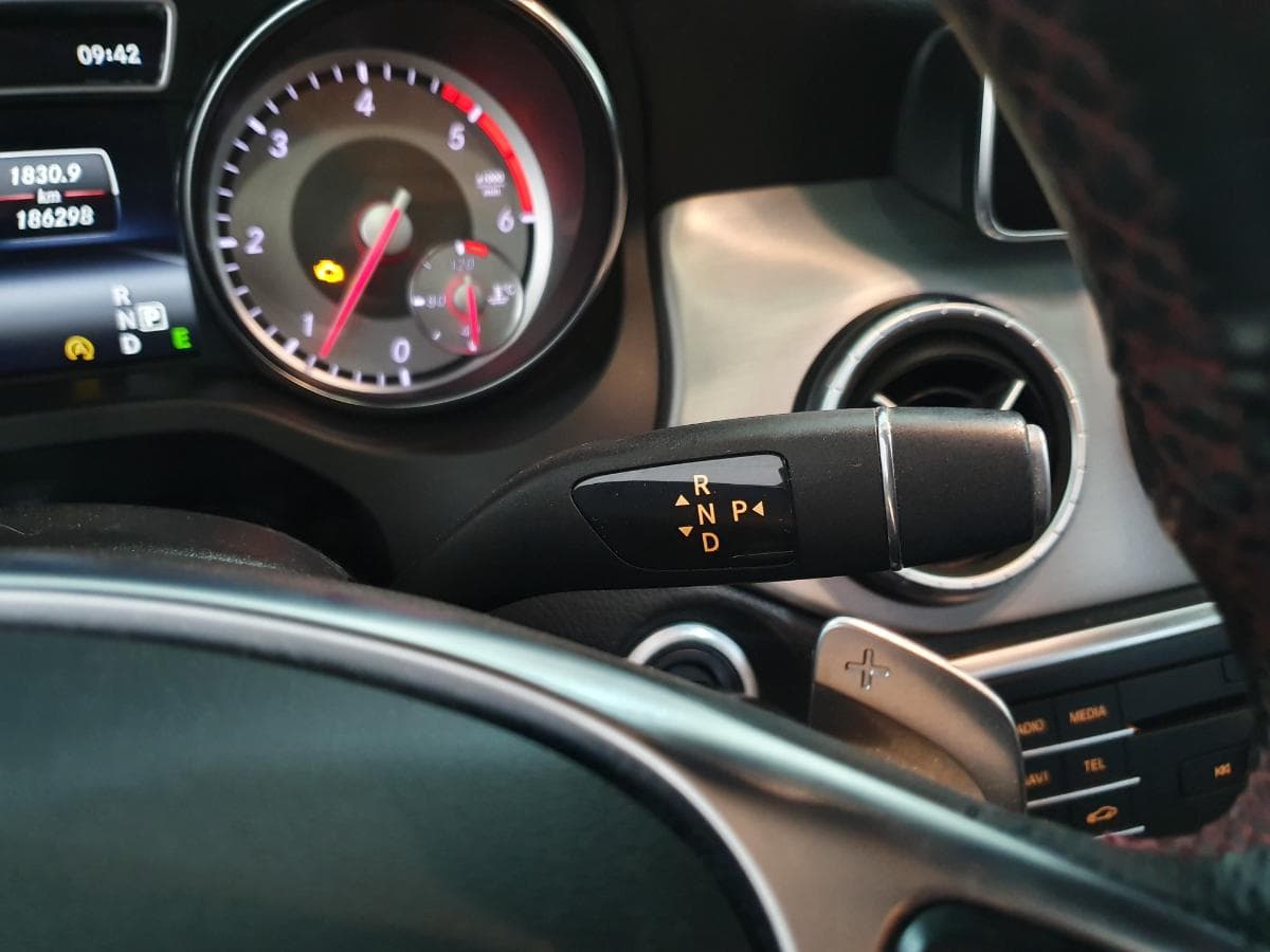 Mercedes-Benz CLA 200 CDI KIT AMG · Ano 2015 — image 46