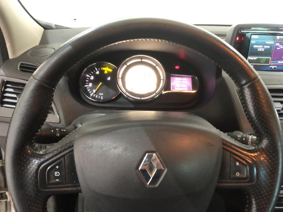 Renault Mégane 1.5 DCI· Ano 2015 — imagen 38