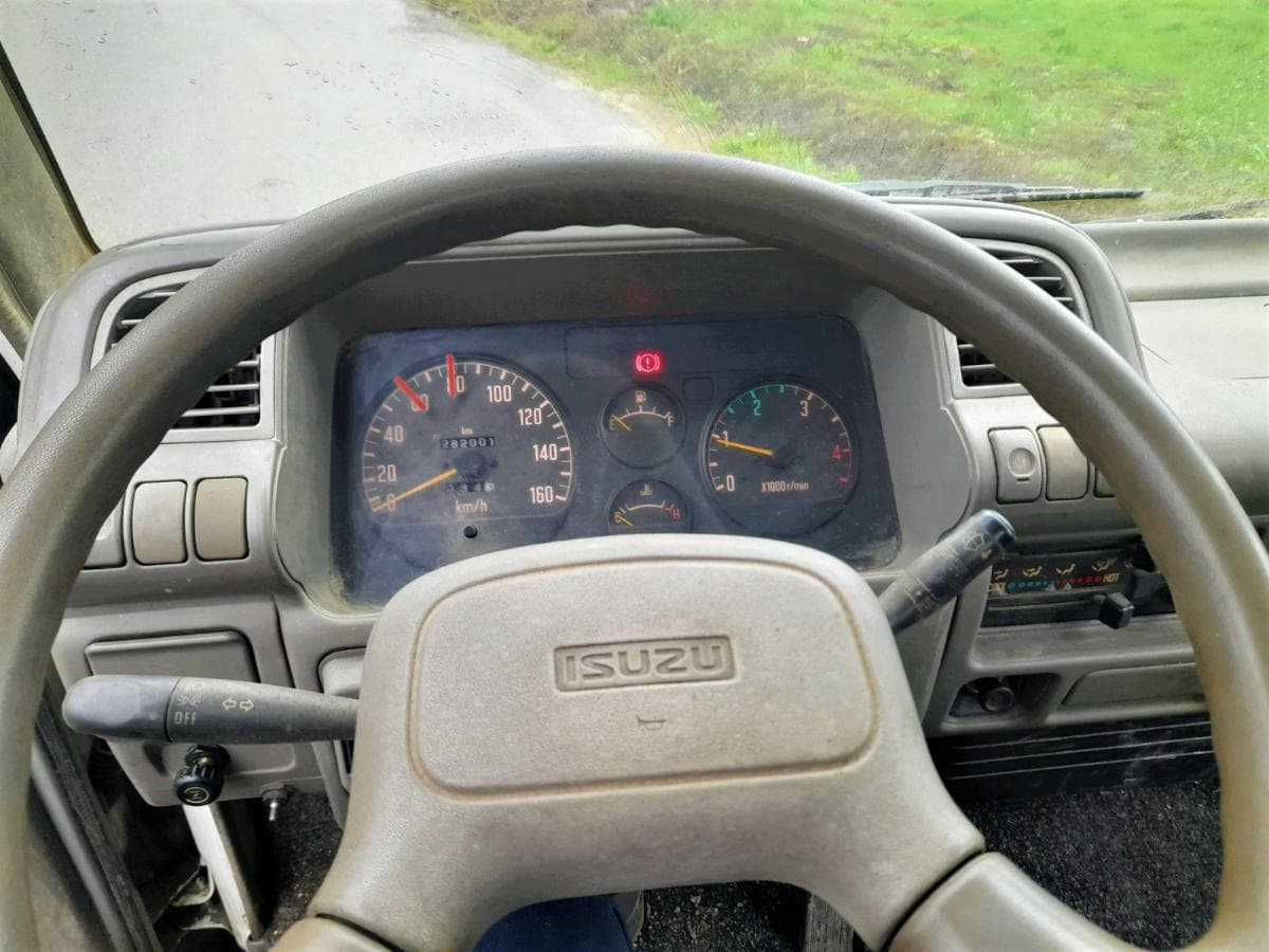 Isuzu Nkr 3.1 Tribasculante — imagen 10