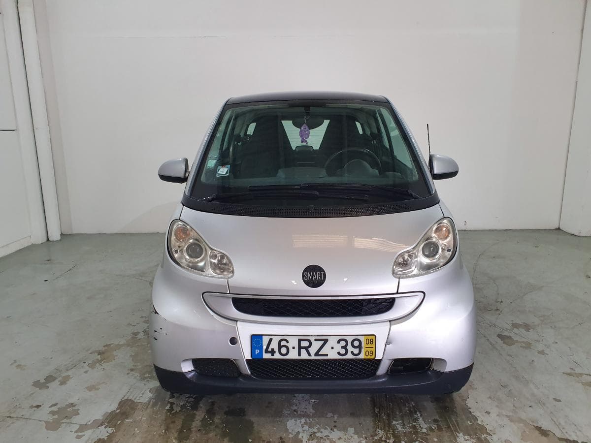 Smart Fortwo Coupé 0.8CDI · Ano 2008 — image 3