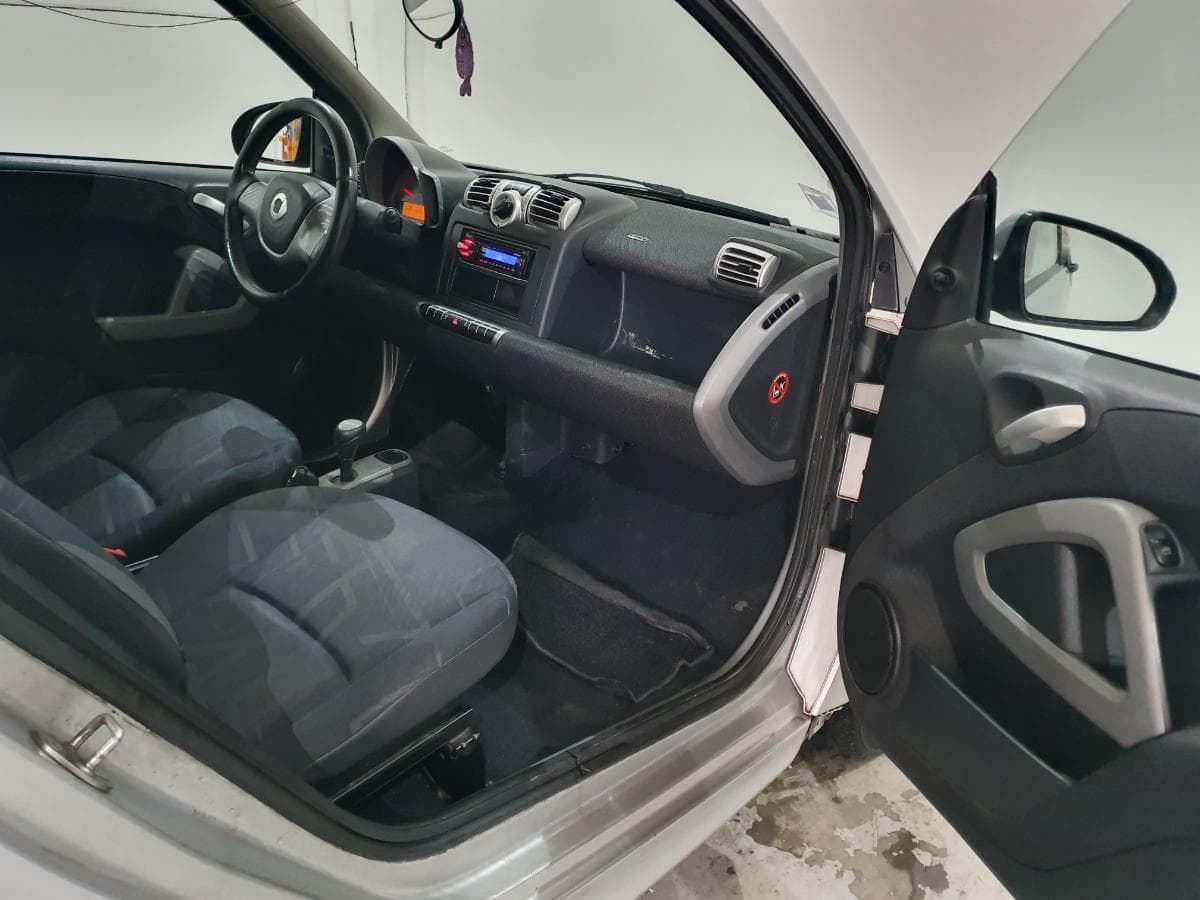 Smart Fortwo Coupé 0.8CDI · Ano 2008 — image 14
