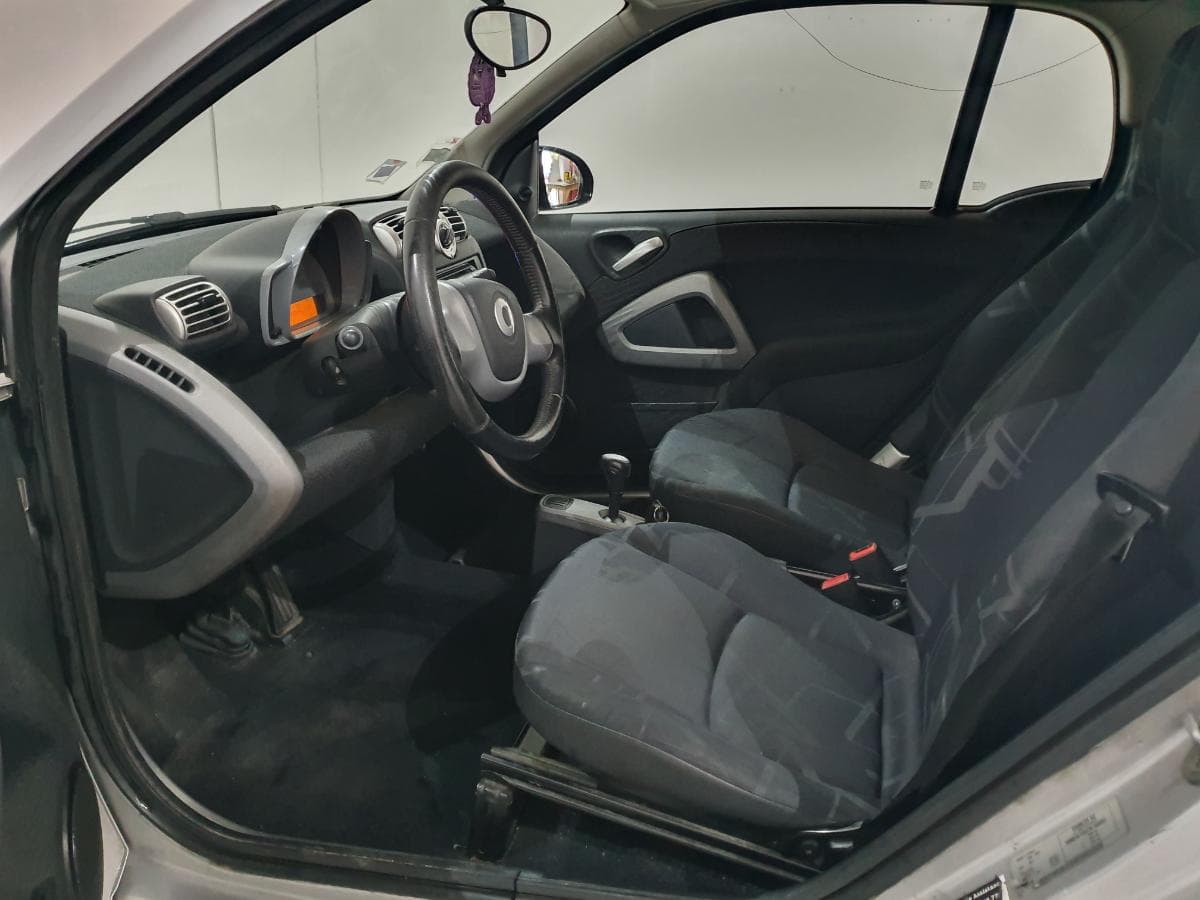 Smart Fortwo Coupé 0.8CDI · Ano 2008 — image 18