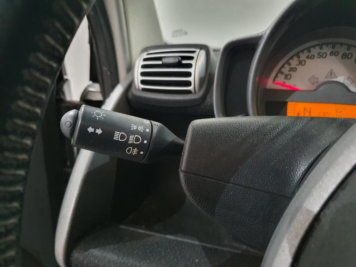 Smart Fortwo Coupé 0.8CDI · Ano 2008 — image 22