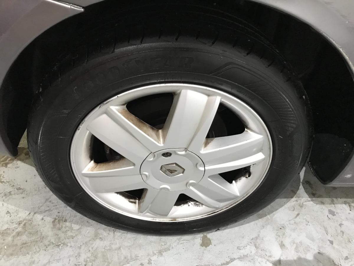 Renault Laguna 1.9 DCI · Año 2004 — imagen 22