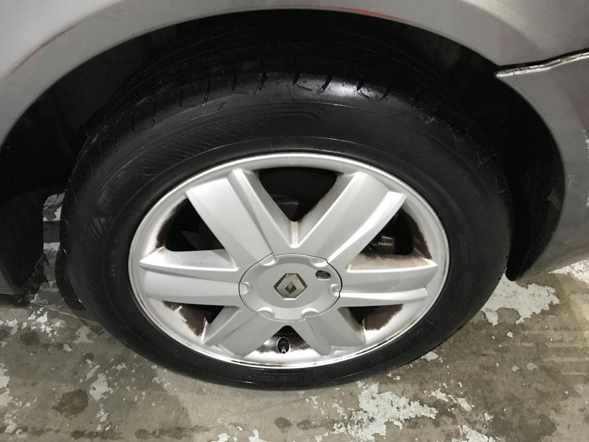 Renault Laguna 1.9 DCI · Año 2004 — imagen 24
