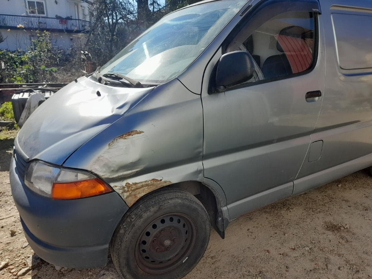 Toyota Hiace 2.5 D4D — image 5